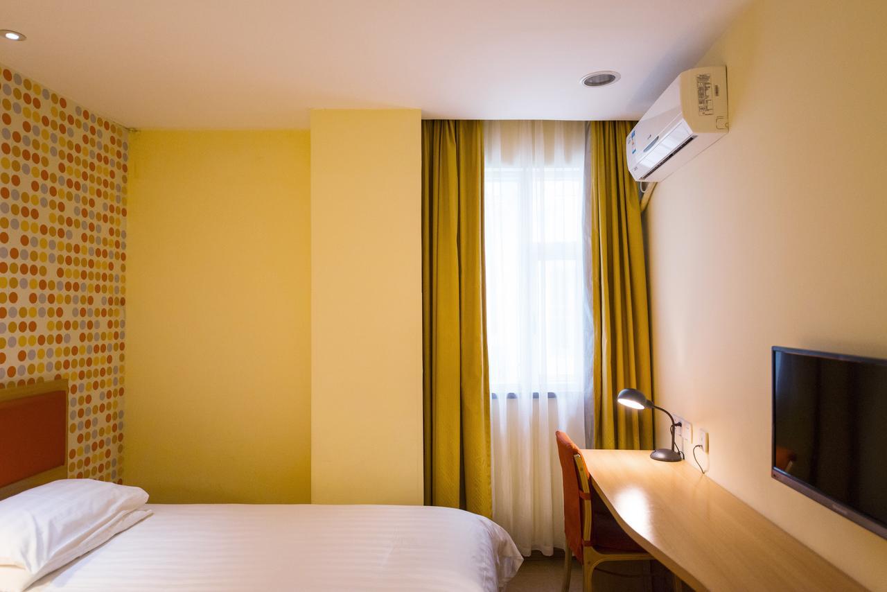 Home Inn Shanghai Century Park Экстерьер фото