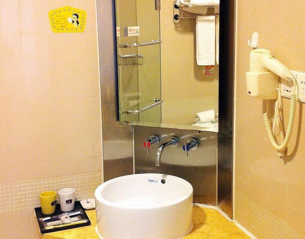 Home Inn Shanghai Century Park Экстерьер фото