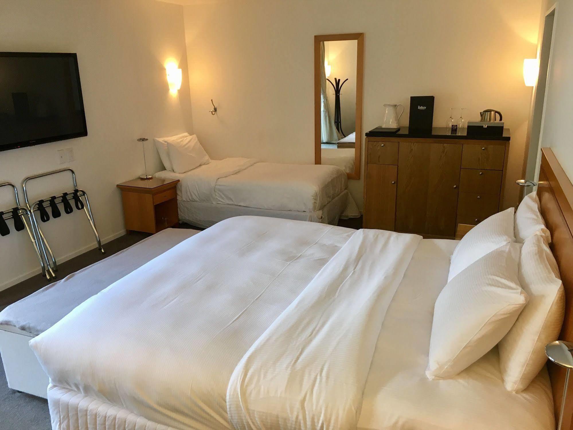 Home Inn Shanghai Century Park Экстерьер фото
